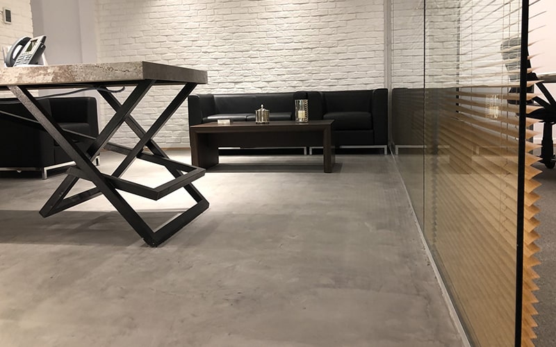 نمونه کار اجرای میکروسمنت کف ادارات